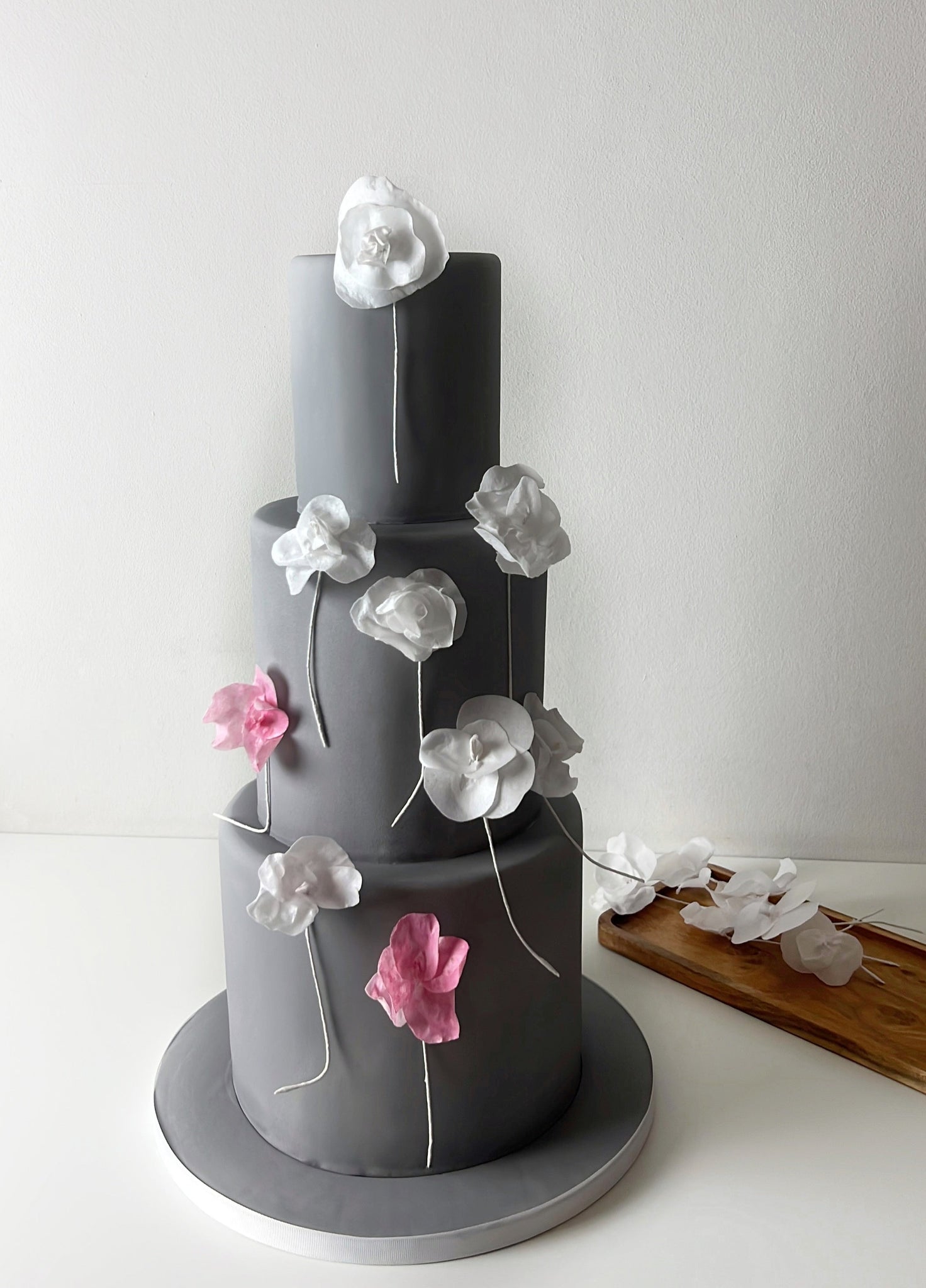 Elegant Grey and White Flower Cake